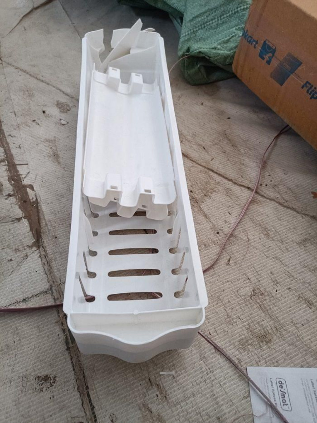 Plastic Multipurpose 3 Layer Slim Side Space Saving Storage Organizer Rack Shelves with Wheels