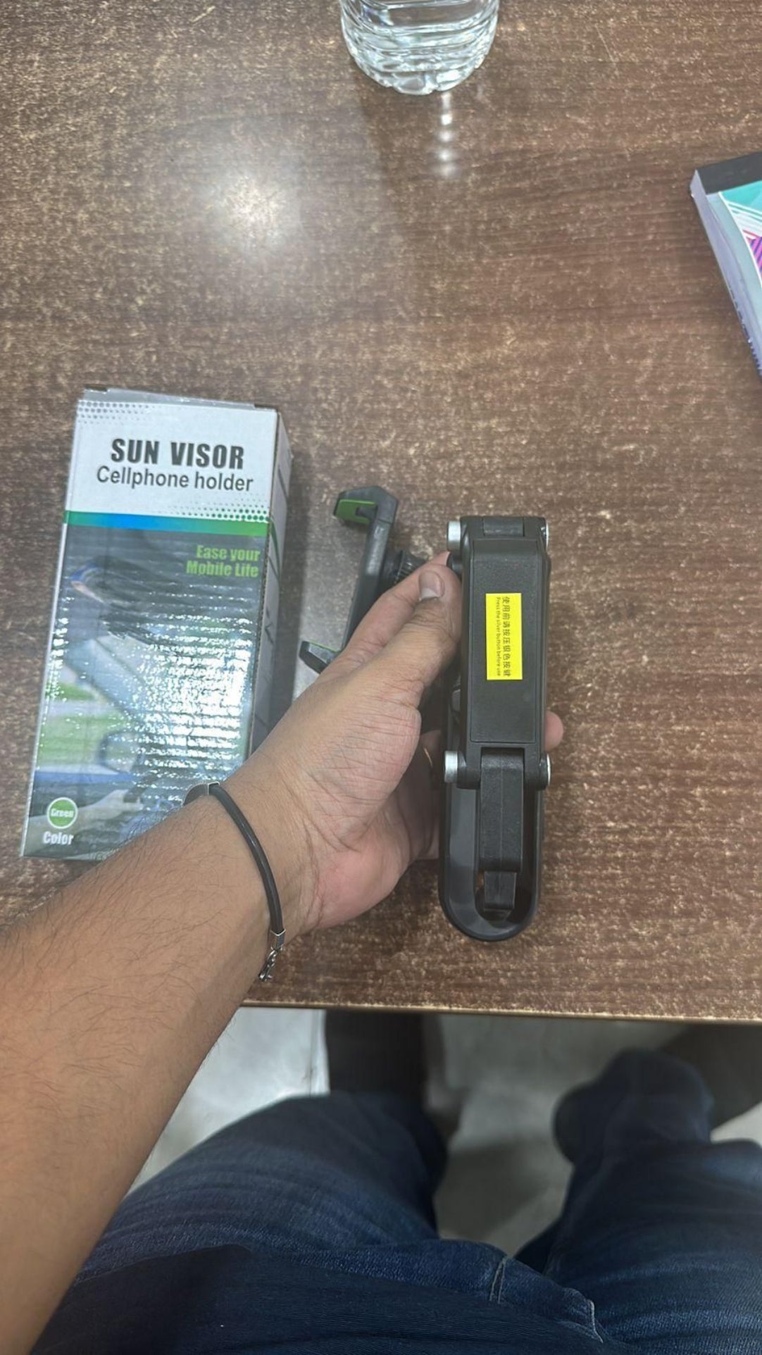 Rotatable and Retractable Car Phone Holder .