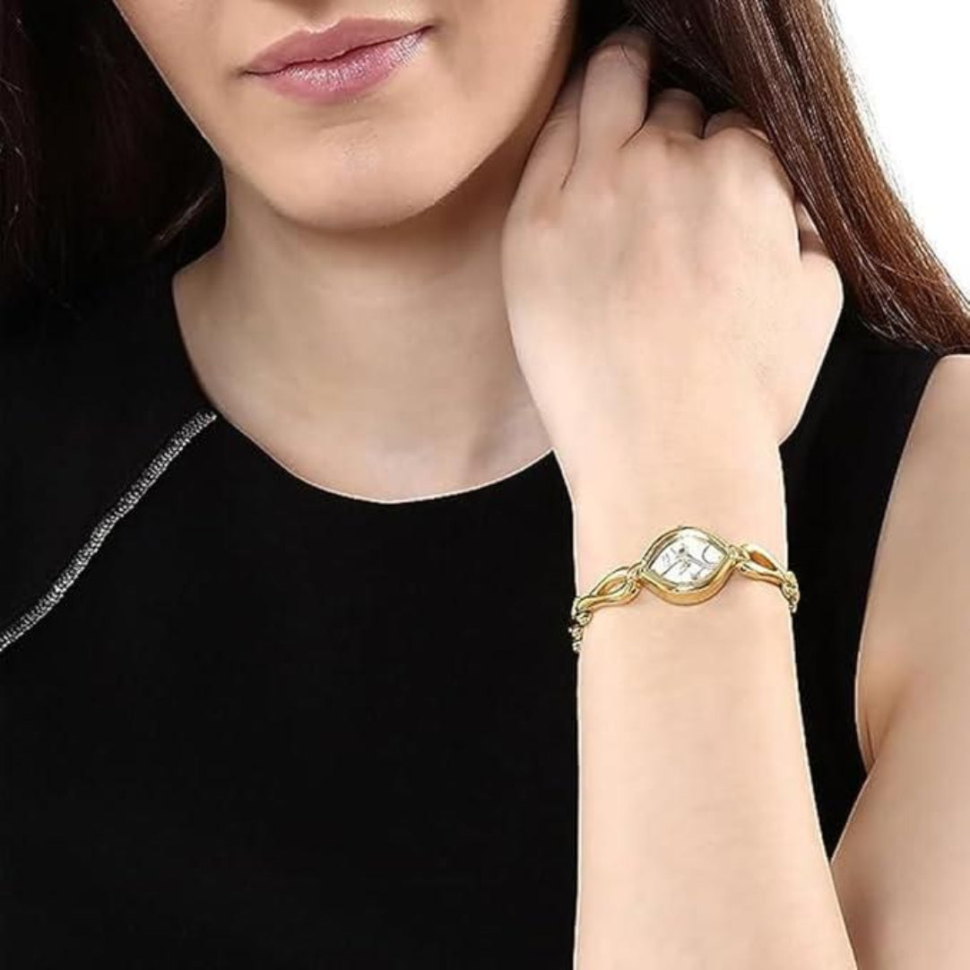 Titan Analog Silver Dial Women's Watch .