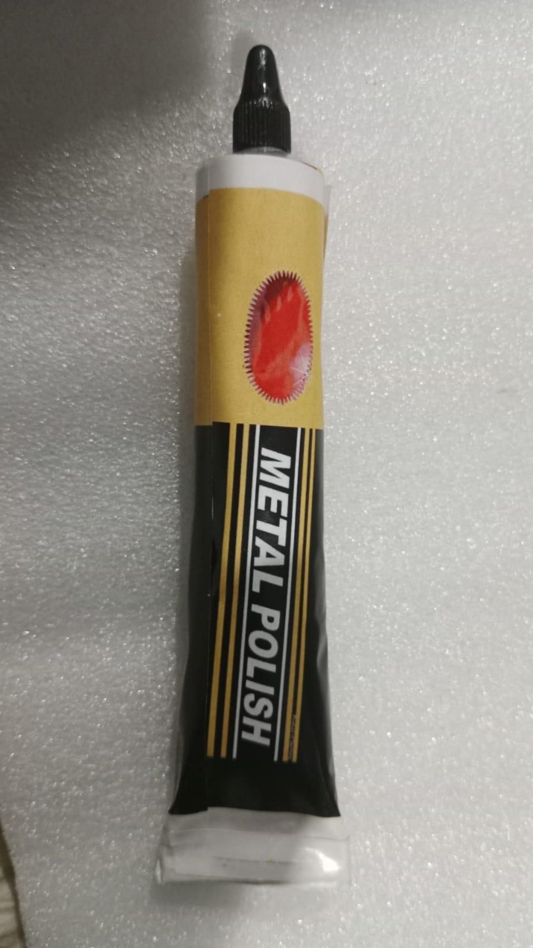 Polishing Paste Metal Polish Rust Remover 100 gm . ( Buy One Get One Free )