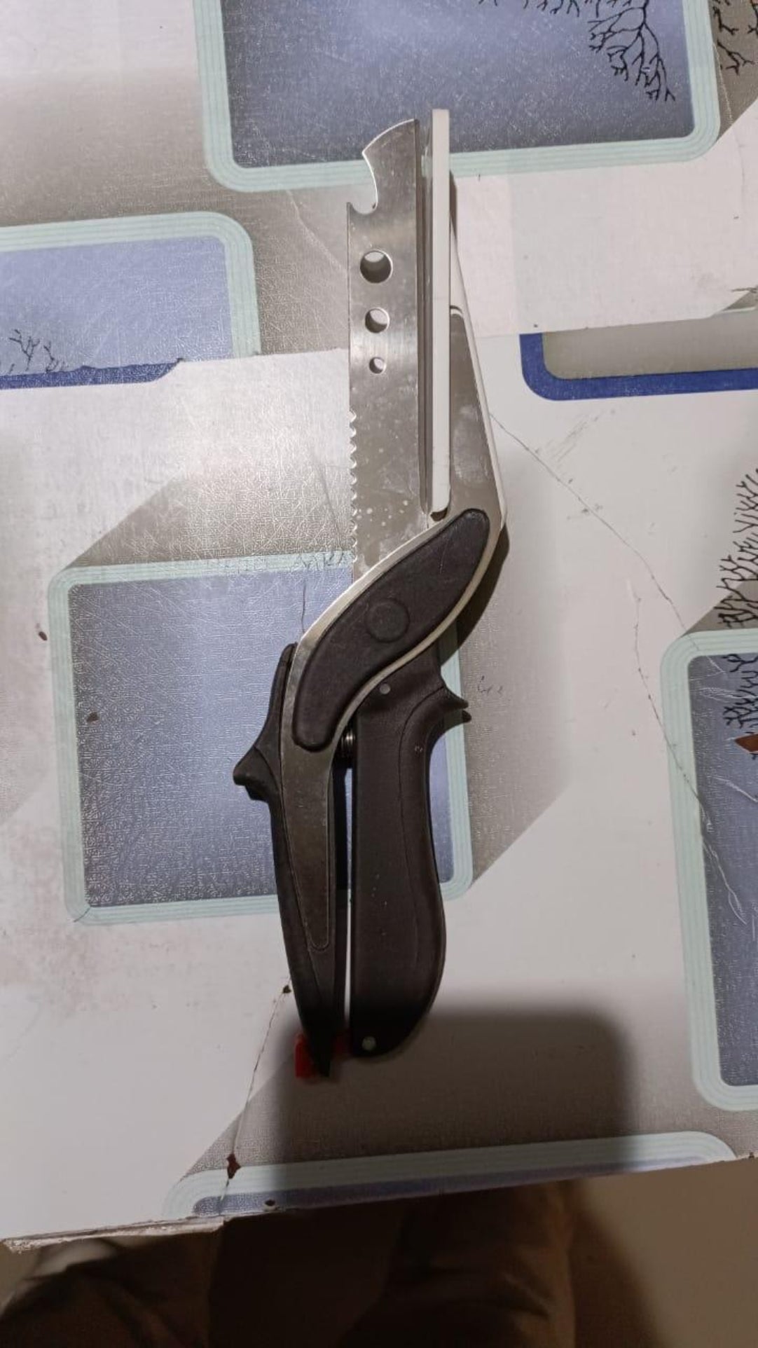 Clever Cutter - 2 in 1 Kitchen Knife .