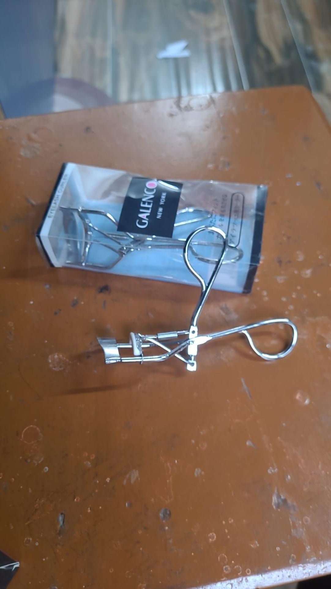 Vega Eye Lash Curler .